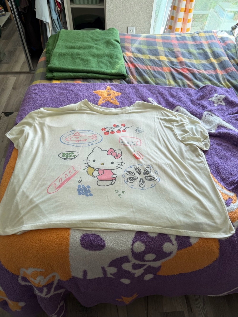 Plus Size 3X Sanrio Hello Kitty Yellow Food Shirt